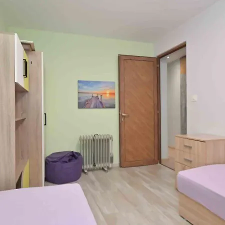 2bd Comfort First Floor *