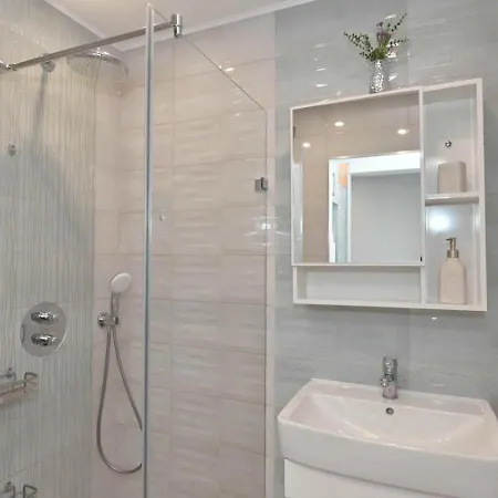 2bd Comfort First Floor Бургас